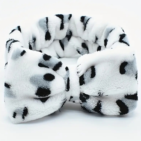 Soft & Fluffy Leopard Headband With Bow - White & Black - Picture 2 of 6